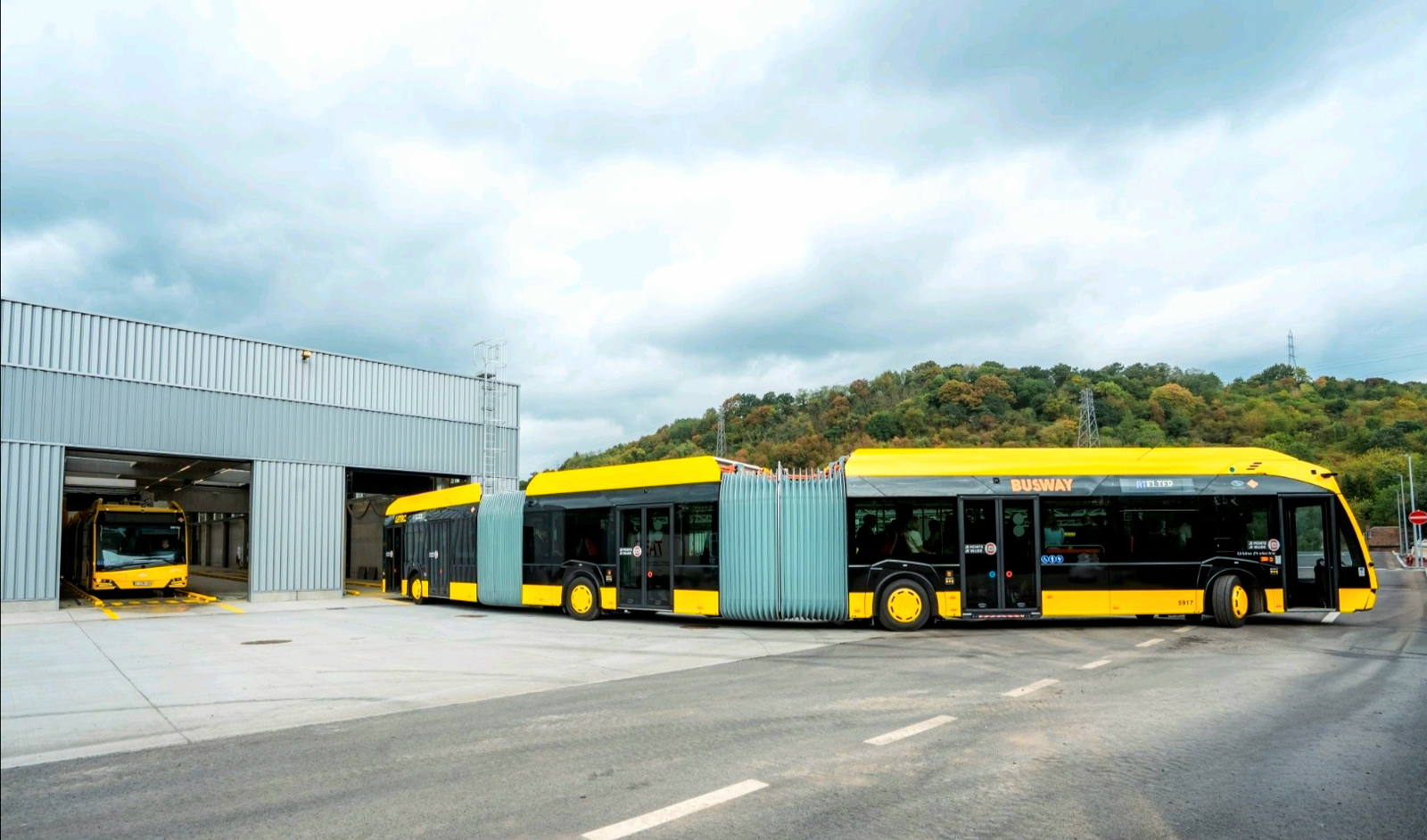 Liège’s new Mobi’Park opens – TEC’s bi-articulated buses will roll out from here in September