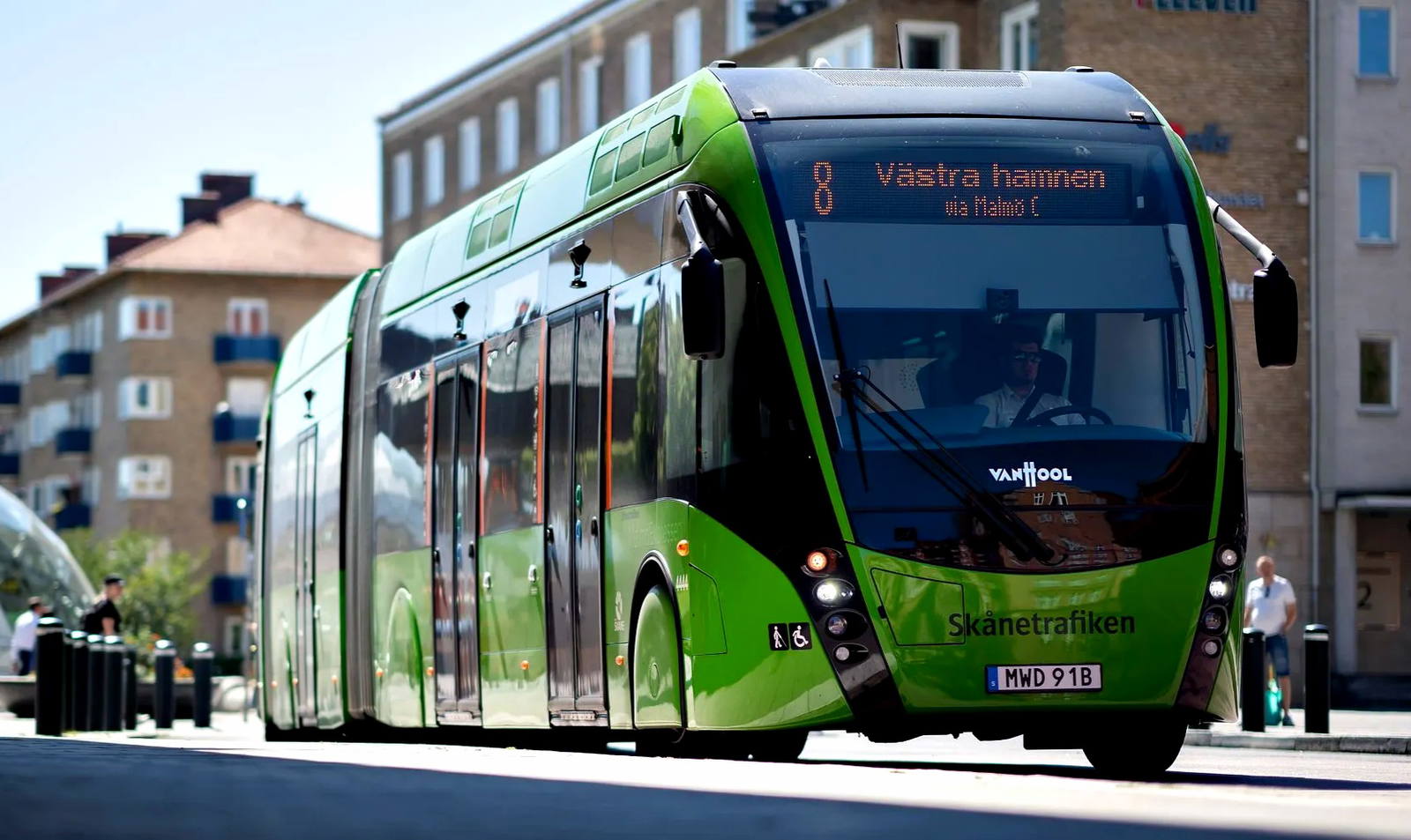 The Exqui.City story continues at Hess – the Swiss manufacturer has taken over support for Van Hool’s distinctive bus