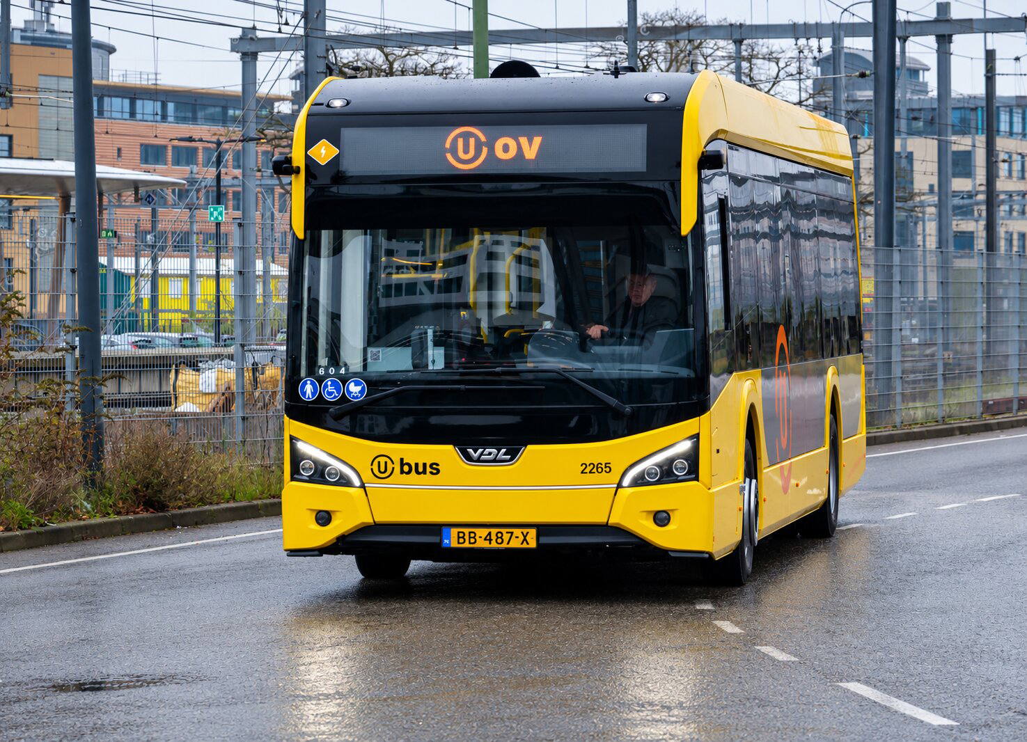 A VDL szerint az olcsó importbuszok miatt veszteséges a buszos üzletága