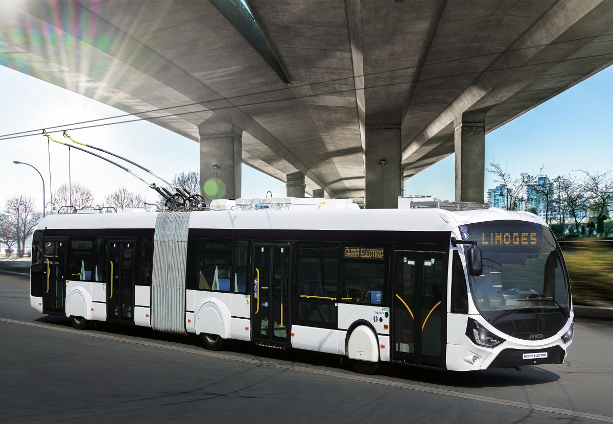 Lassan célba érnek Limoges futurisztikus Iveco-Škoda trolibuszai