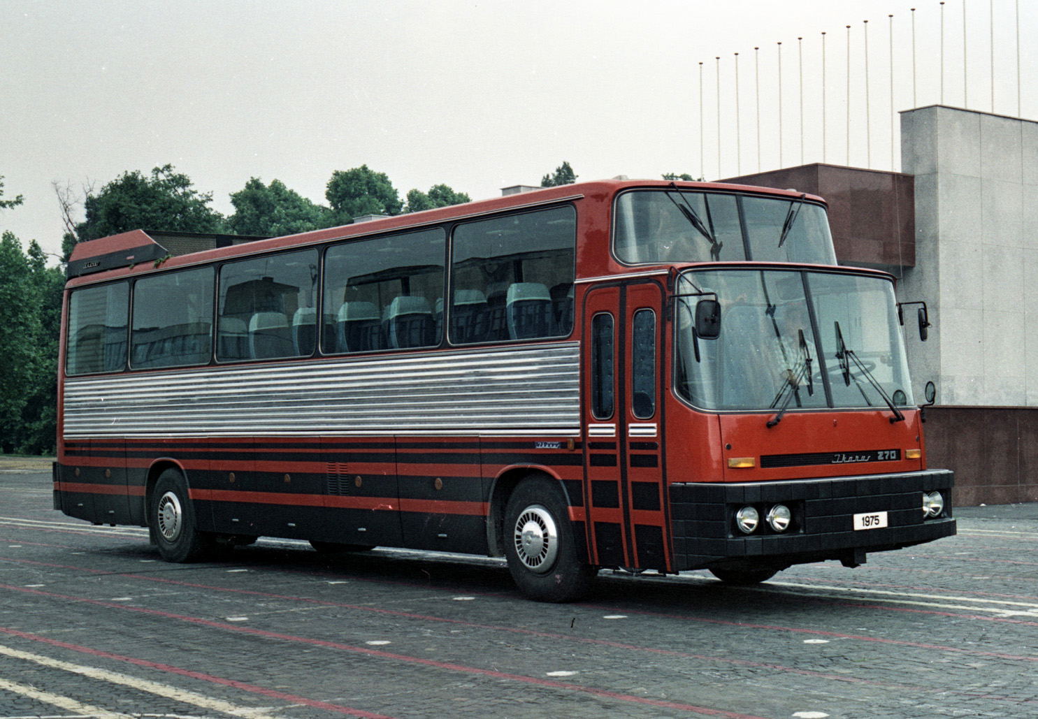 A biztonság mindenek felett - az Ikarus 270 története