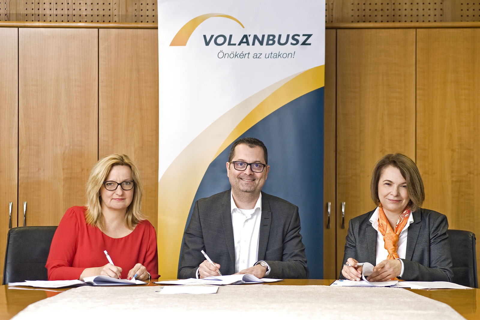 Tizenöt darab nagy befogadóképességű busszal erősít a Volánbusz
