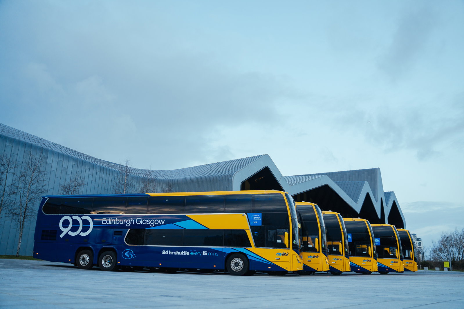 Plaxton Panorama emeletesek Skócia egyik legfontosabb buszjáratán