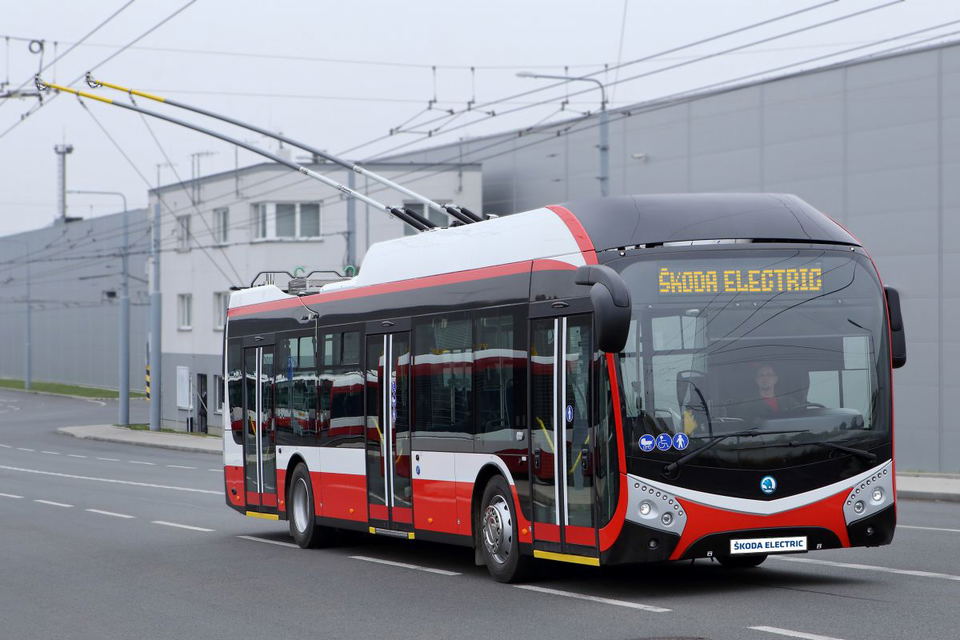 Újabb SOR karosszériás Škoda 32 Tr trolibuszokat vásárol Opava