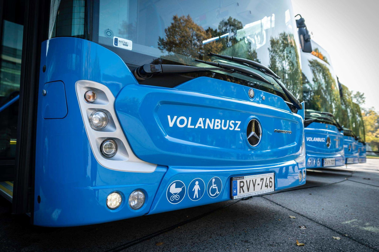 Új buszok erősítik a főváros agglomerációs közösségi közlekedését