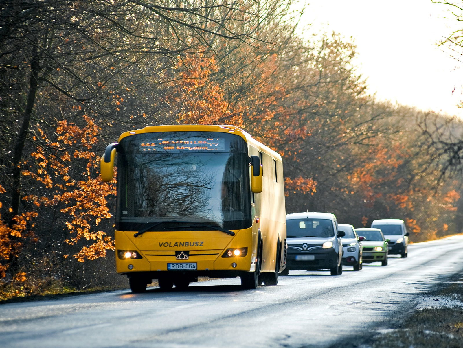 Díjmentesen visszatéríti a Volánbusz a novemberi bérletek árát