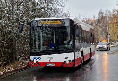 Megérkeztek Prága "rövid" Solaris Urbinói