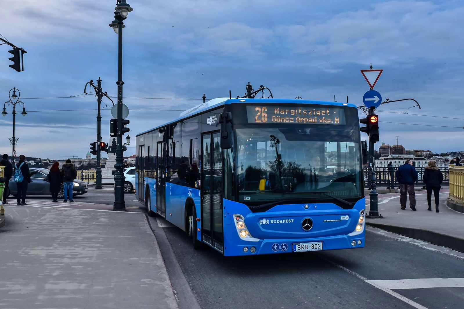 Szóló Mercedes-Benz Conectók álltak forgalomba a fővárosban