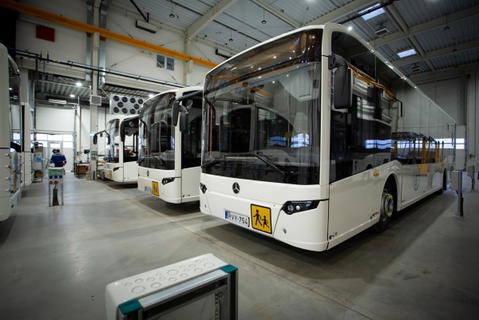 Az ITK buszaival utazhatnak az Úszó Nemzet Programban részvevő gyermekek