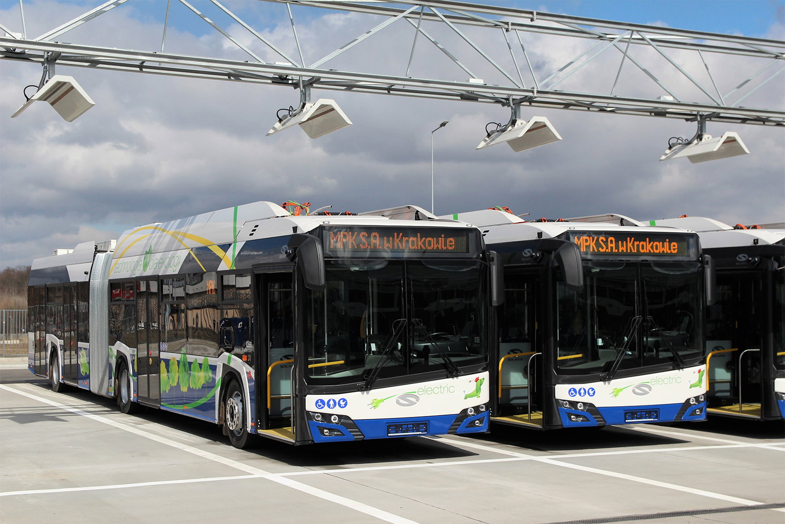 Megjöttek a legújabb krakkói Solaris villanybuszok