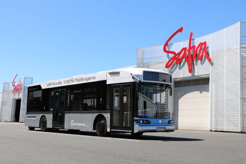 Akár 1500 hidrogénbuszt is gyártana közösen a Safra és a Symbio