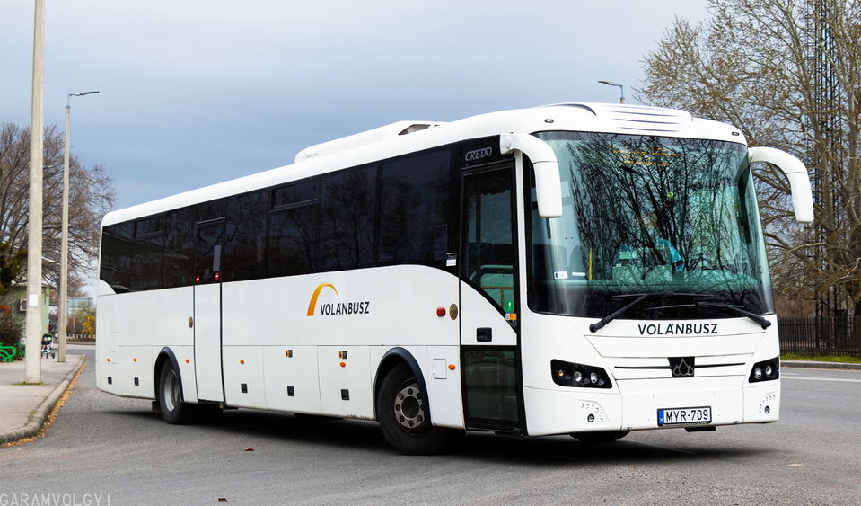 Normálpadlós elővárosi és helyközi buszokra írt ki tendert a Volánbusz