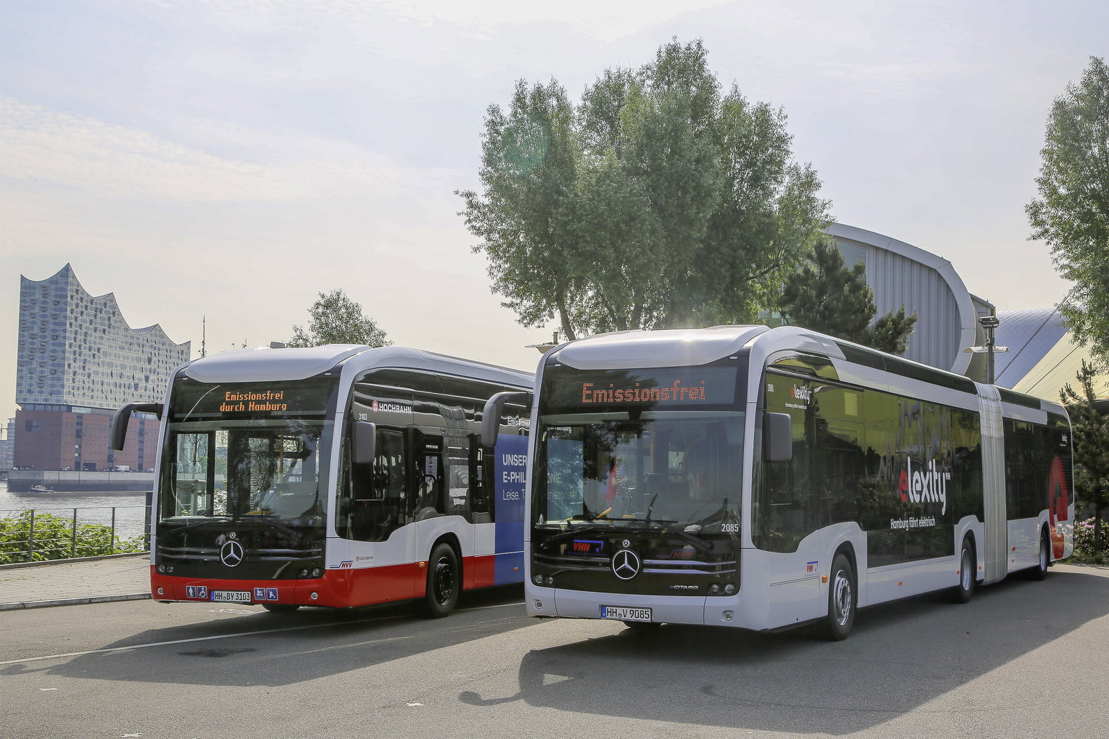 Megérkeztek Hamburg első csuklós eCitarói