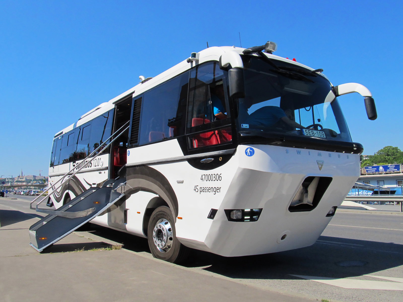 Csobbanjunk egyet! - Swimbus SB-12.01 bemutató