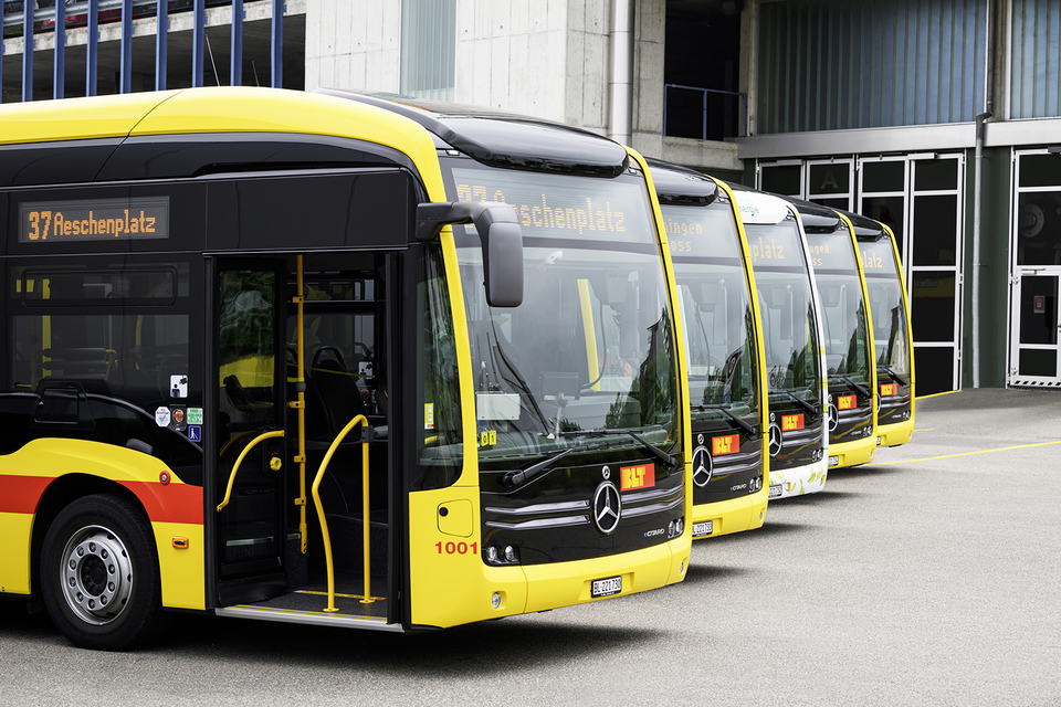 A Mercedes-Benz villanybuszait választotta a svájci BLT