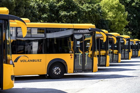 Huszonnégy Credobus Econell érkezik Fejér megye útjaira