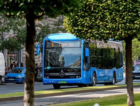 HUMDA: 2025-ig 1100 darab villanybusz állhat forgalomba Magyarországon