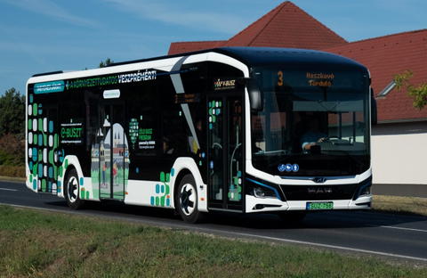 Az MAN villanybuszával folytatódik a Zöld Busz Mintaprojekt Veszprémben