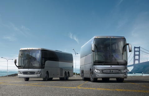 Vadonatúj turistabusszal készül Amerika meghódítására a Mercedes-Benz