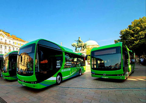Egyelőre várni kell az újabb villanybuszokra Pécsen