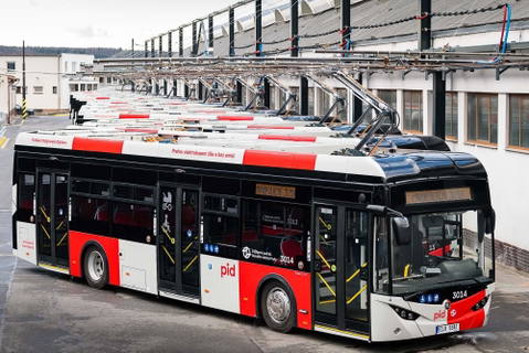 Kényszerpihenőn a teljes prágai Škoda villanybusz flotta