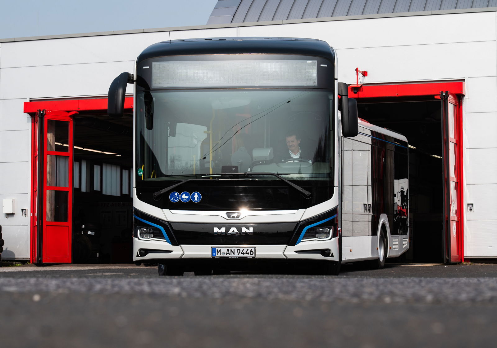 Már több mint 700 villanybuszt rendeltek az MAN-től