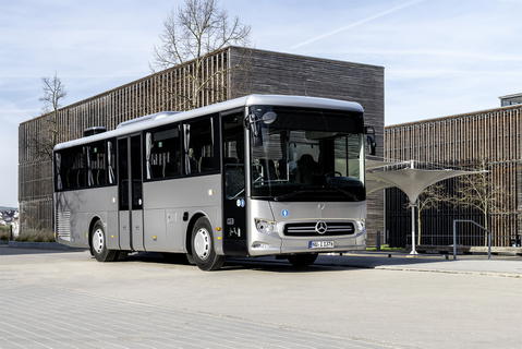 Hibrid hajtással mutatkozik be a legkisebb Mercedes-Benz Intouro
