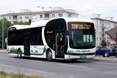 Egymillió euróból feljesztették a Komárom és Révkomárom közötti buszközlekedést