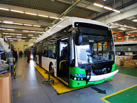 Meglátogattuk a készülő miskolci BYD villanybuszokat Komáromban