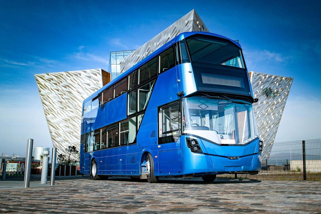 Akár 800 új emeletes villanybuszt is szállíthat Írországba a Wrightbus