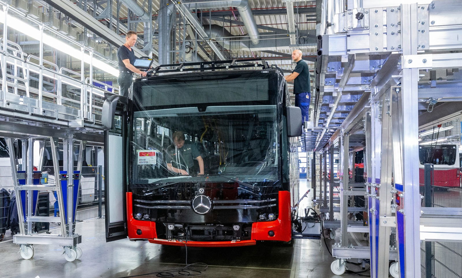 A Daimler Truck AG leépítené a buszgyártást Mannheimben
