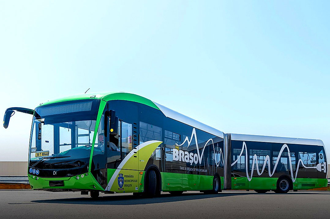 Karsan csuklós villanybuszokat állít forgalomba Brassó