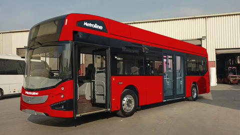 Magyar formavilágú Volvo-MCV elektromos buszokat kap jövőre London