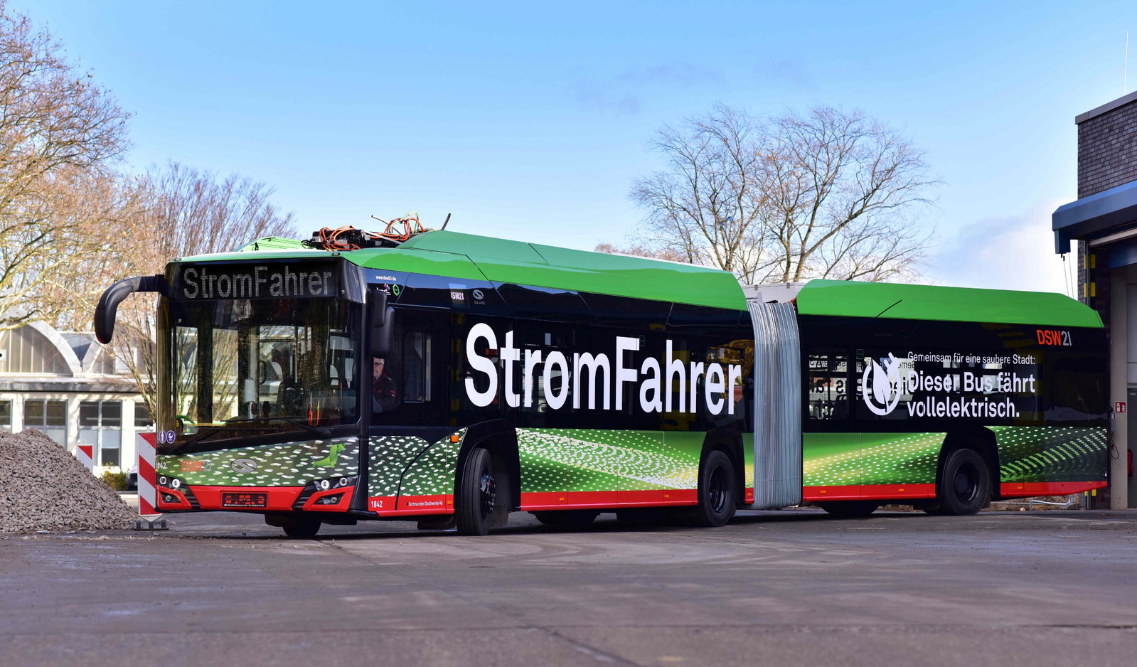 Befutott az első "StromFahrer" Solaris villanybusz Dortmundba