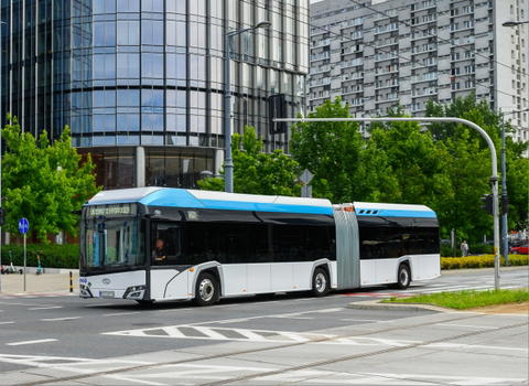 Megérkezett az első megrendelés a Solaris csuklós hidrogénbuszára