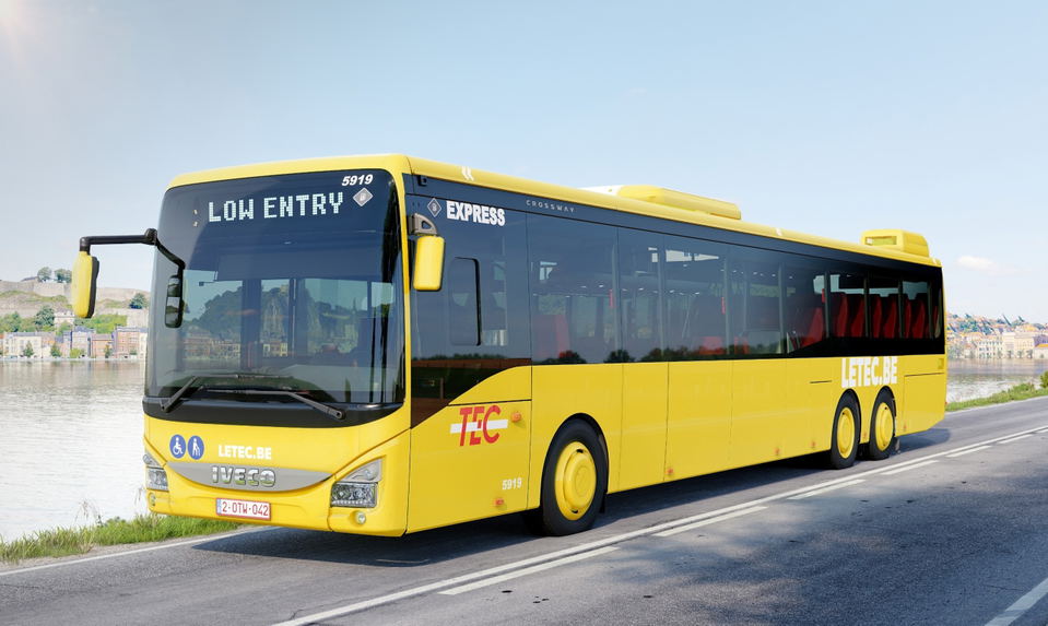 Lágyhibrid hajtásrendszerrel szerelt Iveco Crosswayeket vásárol a vallon TEC társaság