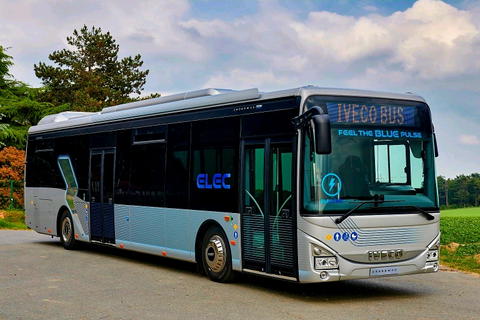 Új elektromos helyközi és városi típusokat mutatott be az Iveco Bus