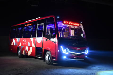 Magyar formatervű orrmotoros midibusszal bővül az MCV kínálata
