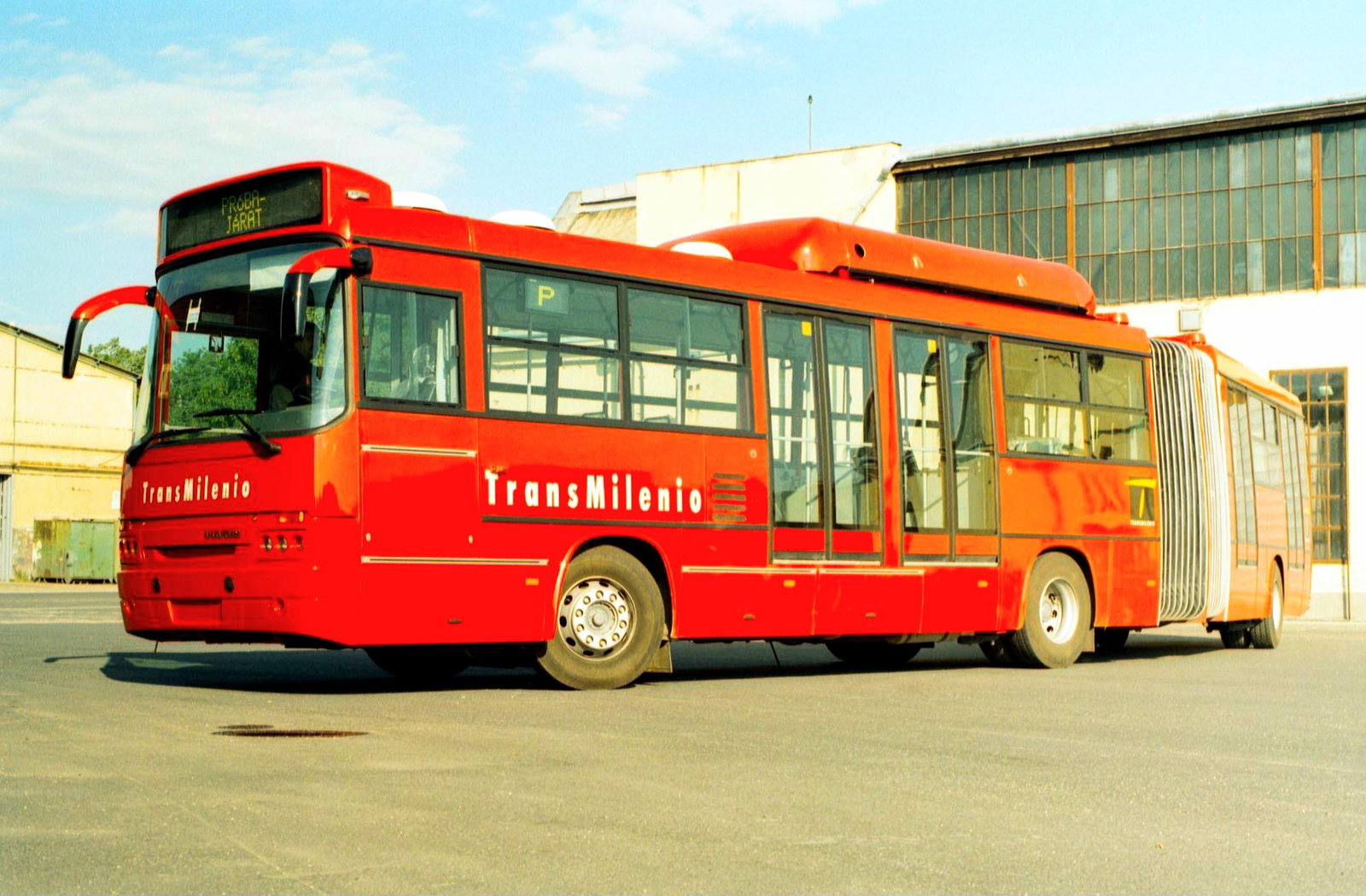Merész próbálkozás - a bogotái TransMilenio Ikarus C83-asának története