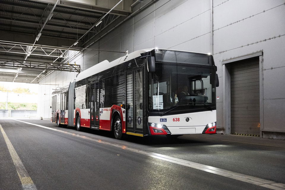 Megkezdődtek Ústí nad Labem első új Škoda 27 Tr trolibuszának próbafutásai