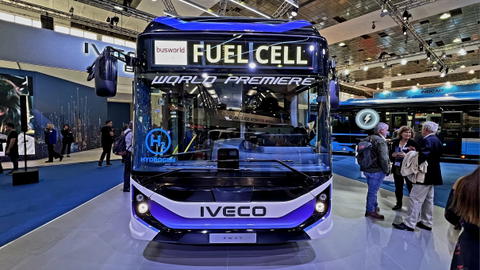 Hidrogénhajtású E-Way-t és faceliftes Crossway-t hozott újdonságként Brüsszelbe az Iveco