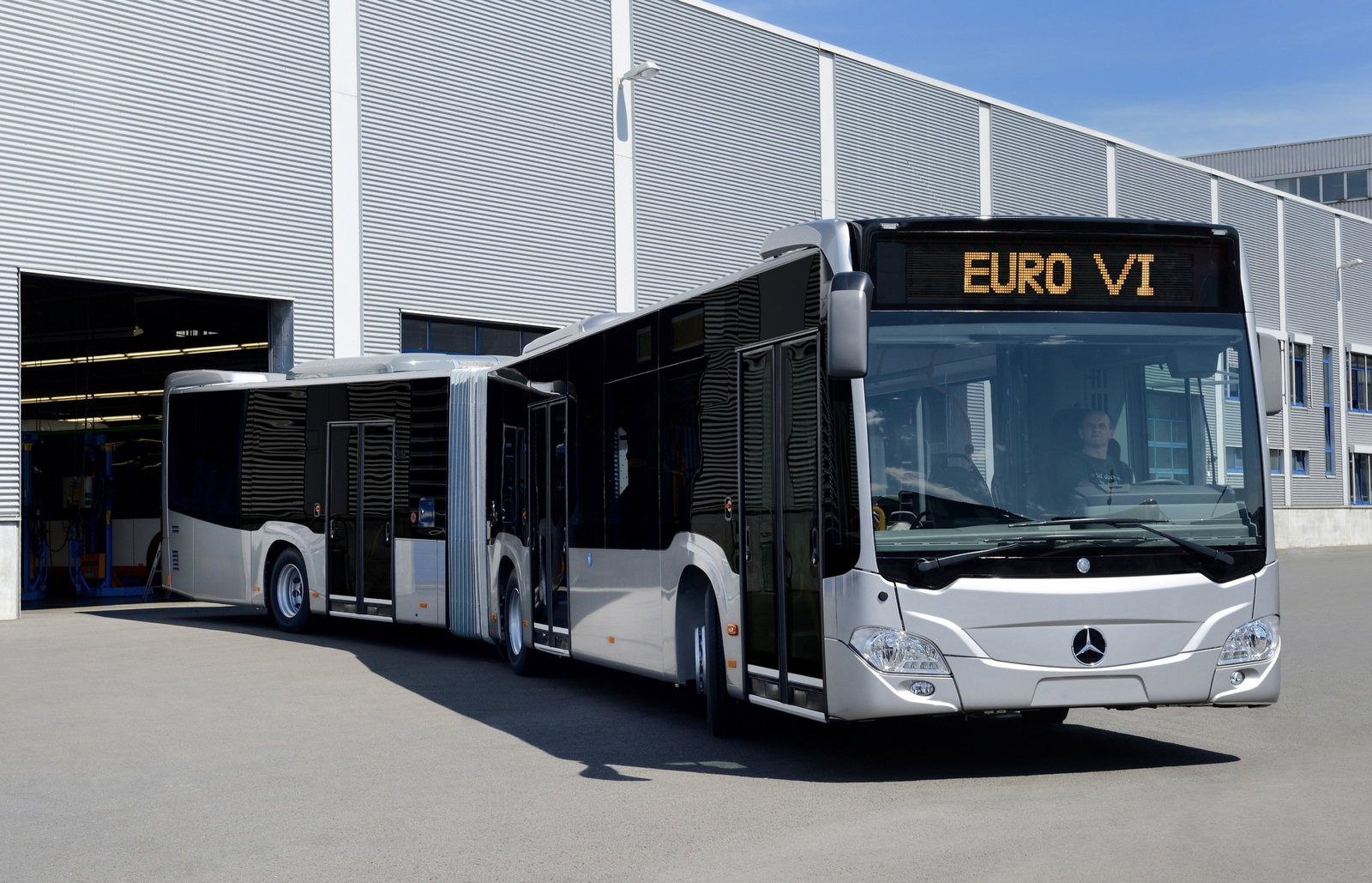 Száműzi a dízel Citarók gyártását Németországból a Daimler Buses