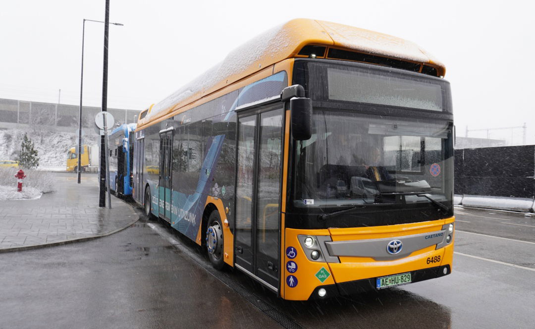 Elindult a HUMDA és a Volánbusz közös hidrogénbusz-tesztje a budapesti agglomerációban