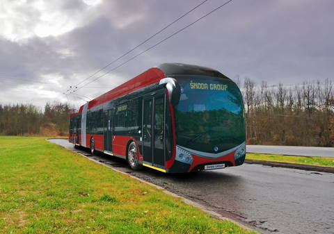 Škoda 33 Tr csuklós trolibuszokat vásárol České Budějovice