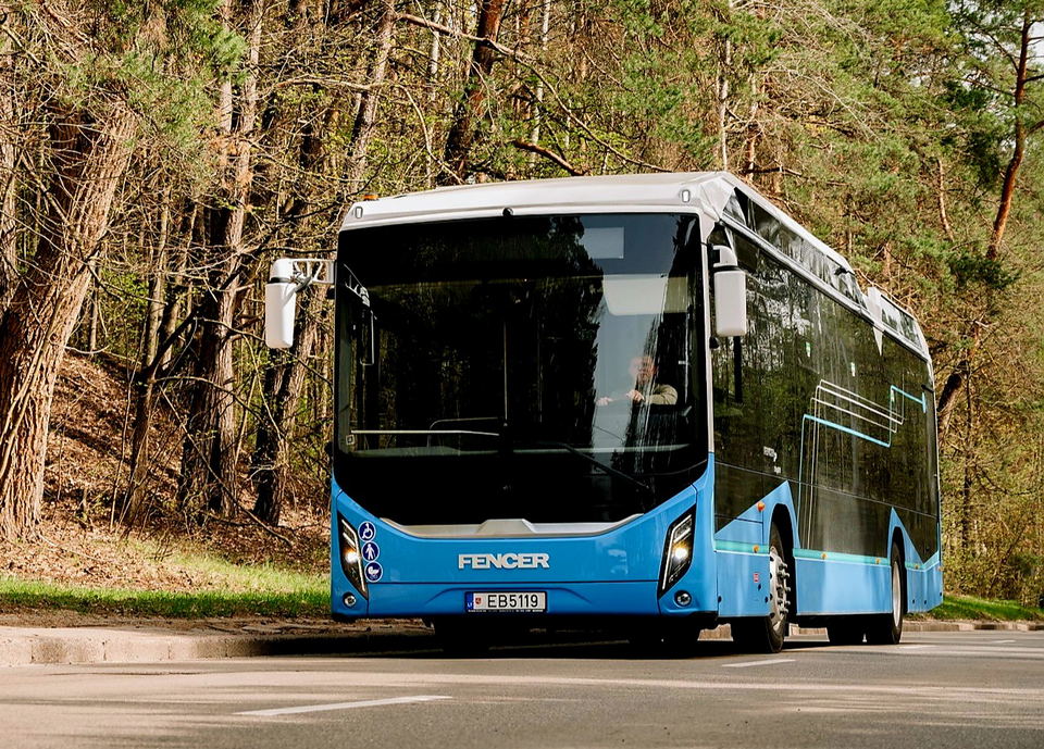 Újabb kínai elektromos busz debütál az európai piacon