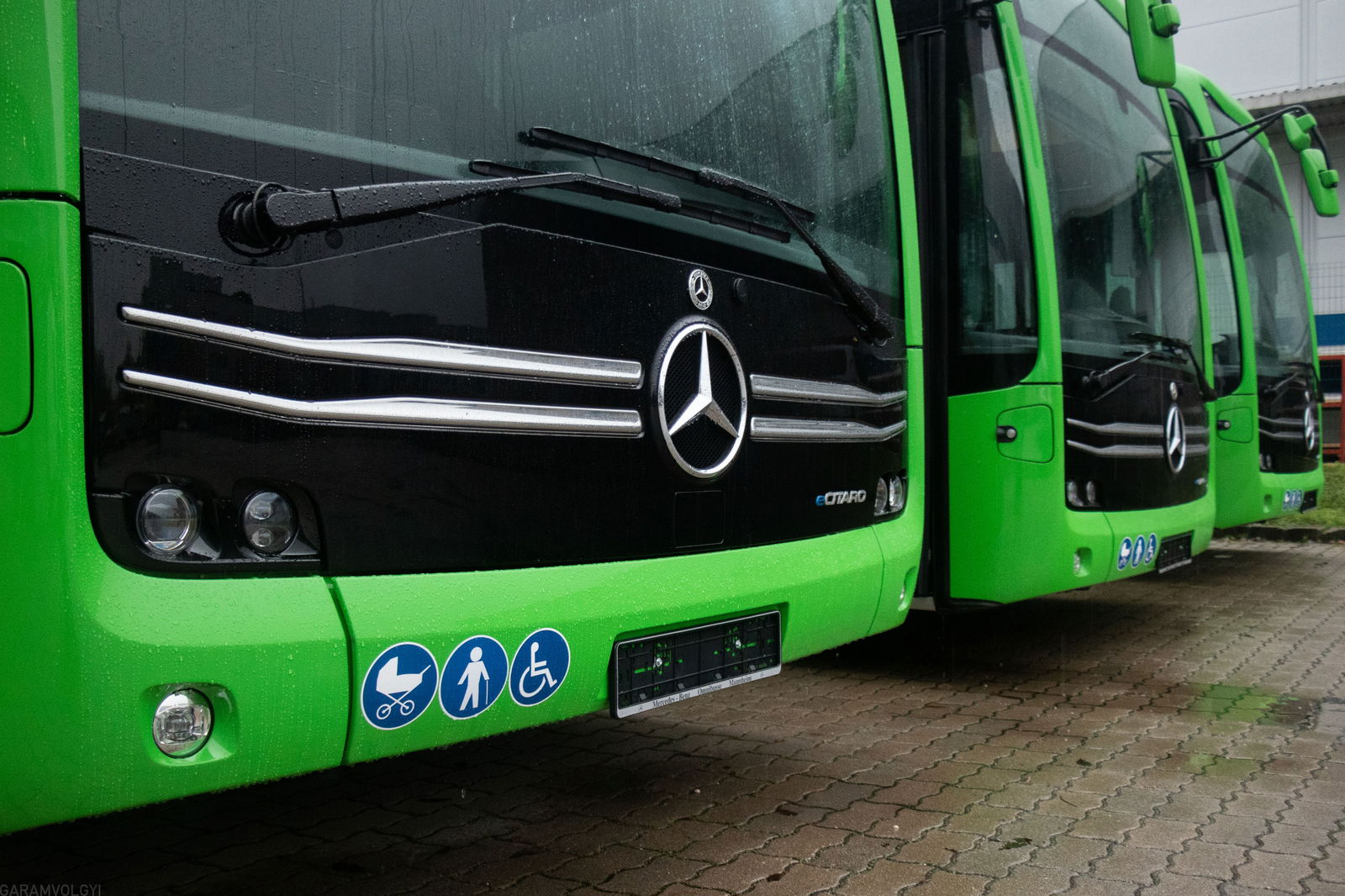 Három elektromos csuklóssal bővítené villanyhajtású-flottáját Pécs