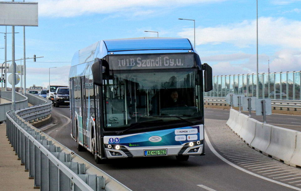 Négy hidrogénhajtású és tizenegy akkumulátoros villanybusz érkezhet hazánkba a HUMDA támogatásával