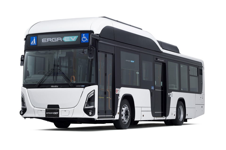 Már rendelhető Japánban az Isuzu Erga EV villanybusz