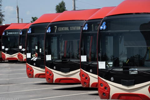 Megkezdődött az új Škoda 32 Tr trolibuszok próbája Vilniusban