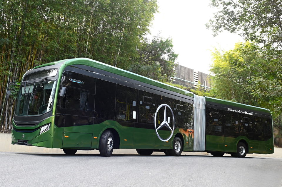 Bemutatta elektromos önjáró alvázának csuklós változatát a Mercedes-Benz